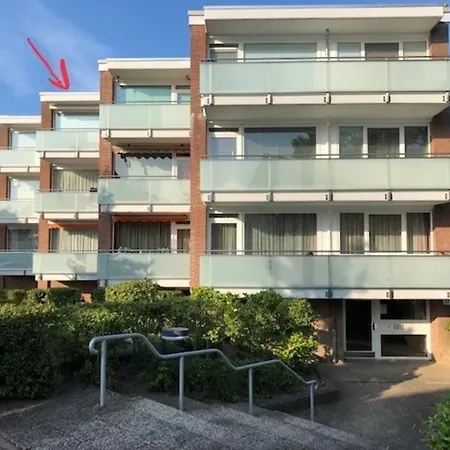 Pier 100 * شاربوتس